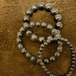 Set of 3 black beaded bracelets